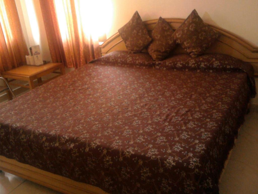 Sapphire Inn Bhimtal Exterior photo