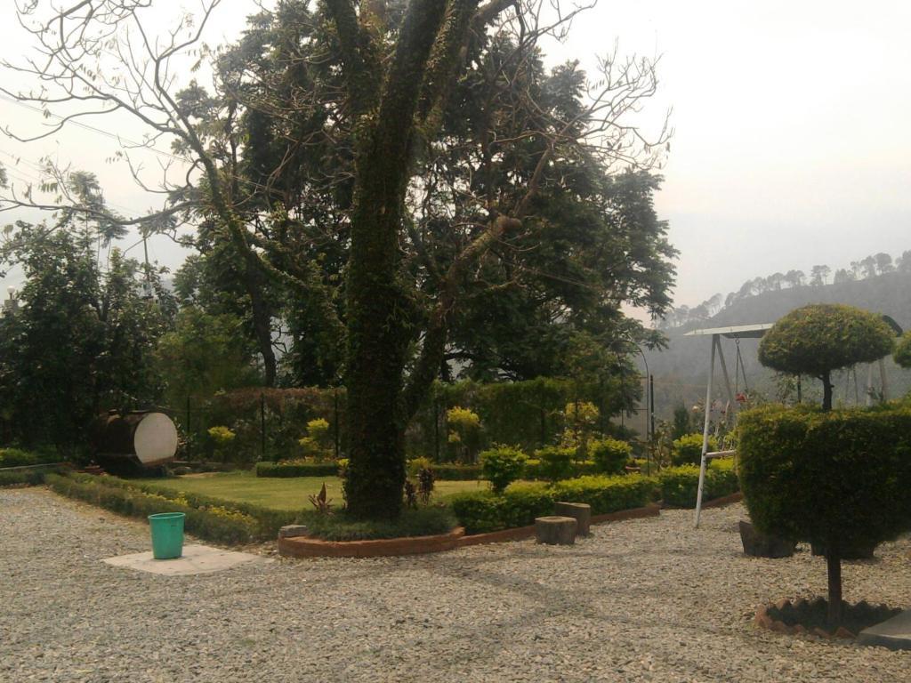 Sapphire Inn Bhimtal Exterior photo