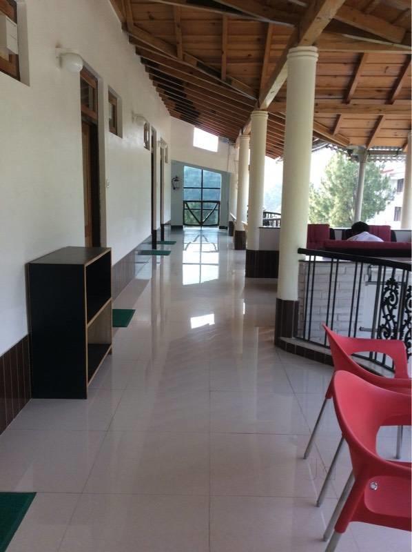 Sapphire Inn Bhimtal Exterior photo
